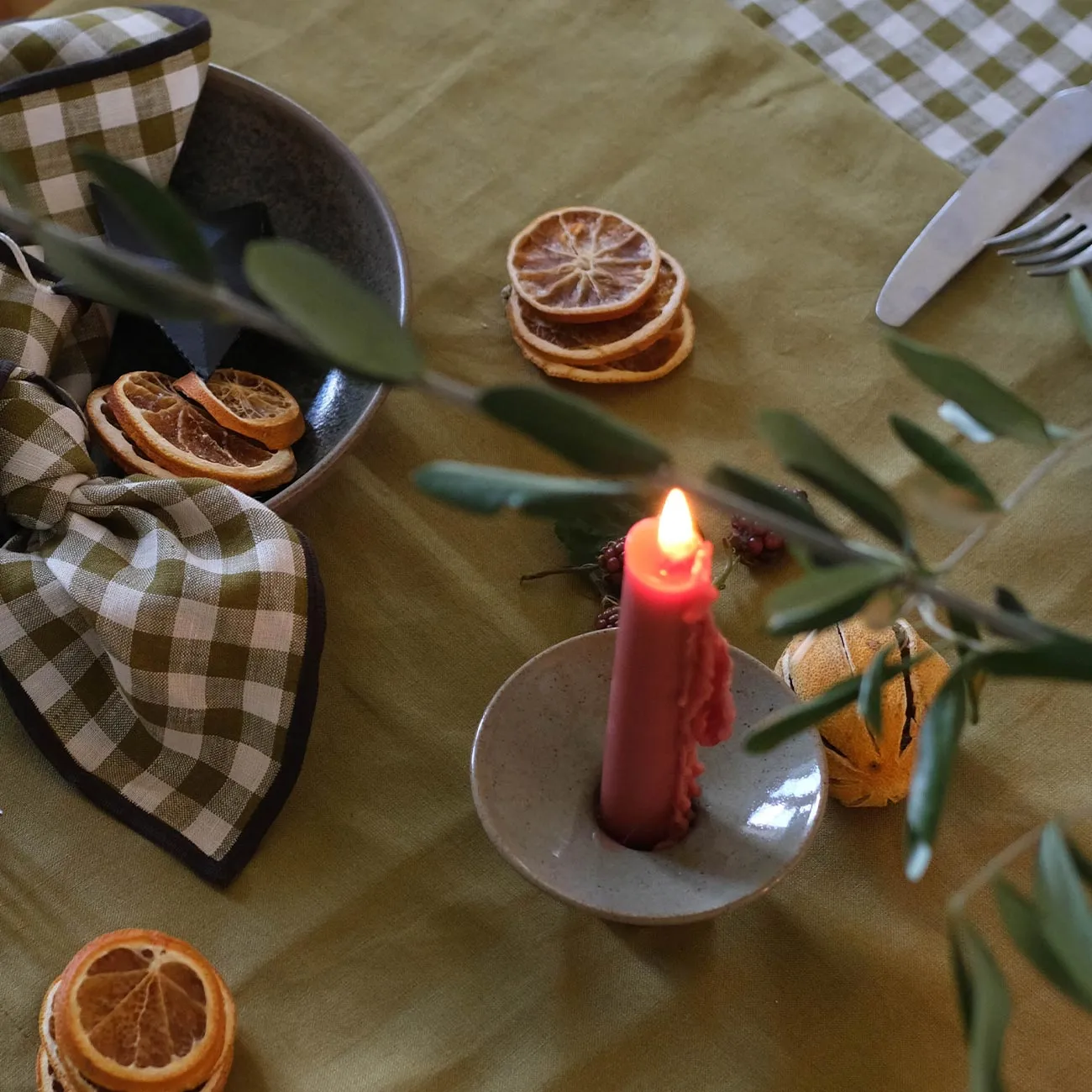 2pk Beeswax Dining Candle Barberry