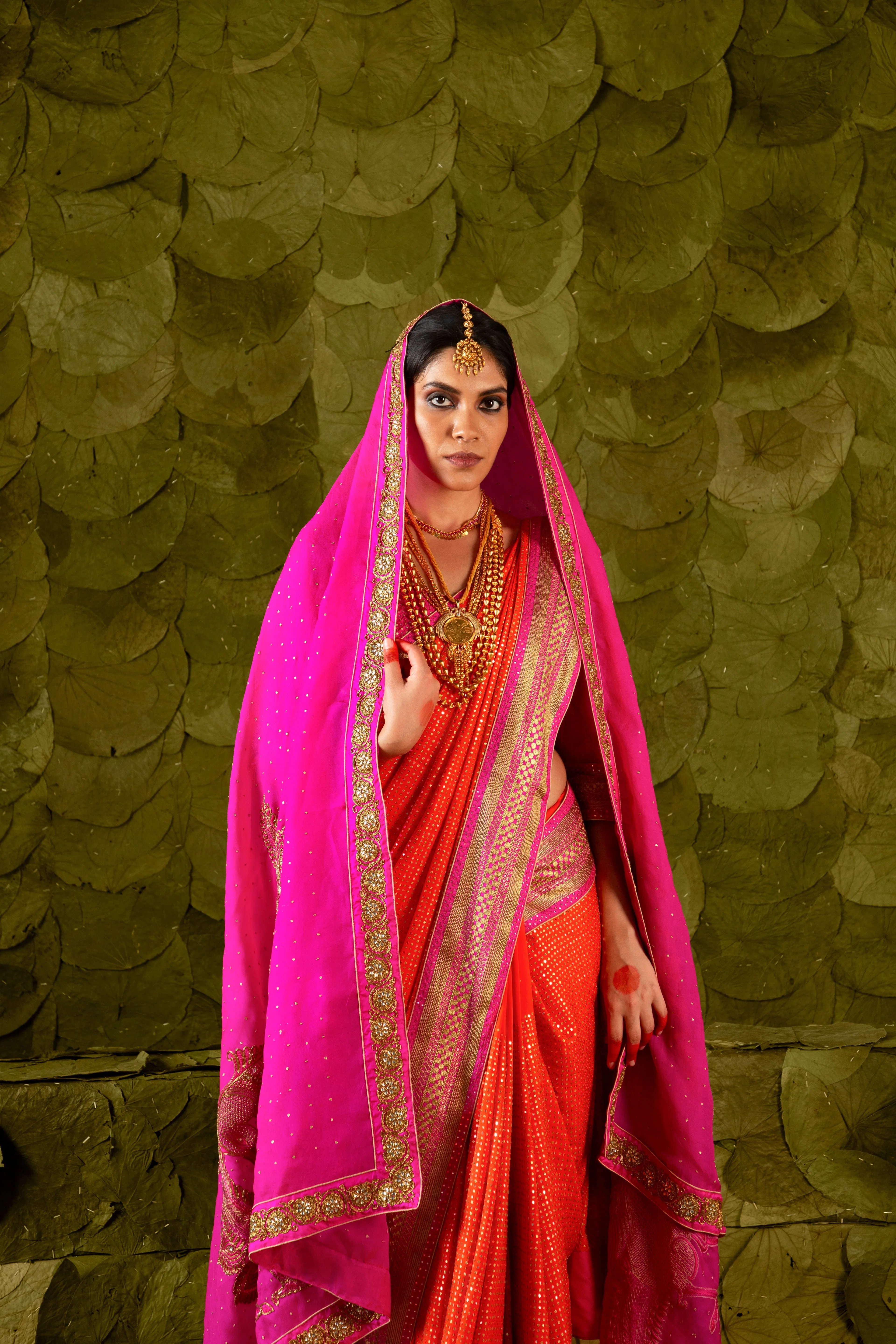 Heṇṇu (ಹೆಣ್ಣು) Dupatta in Shocking Pink
