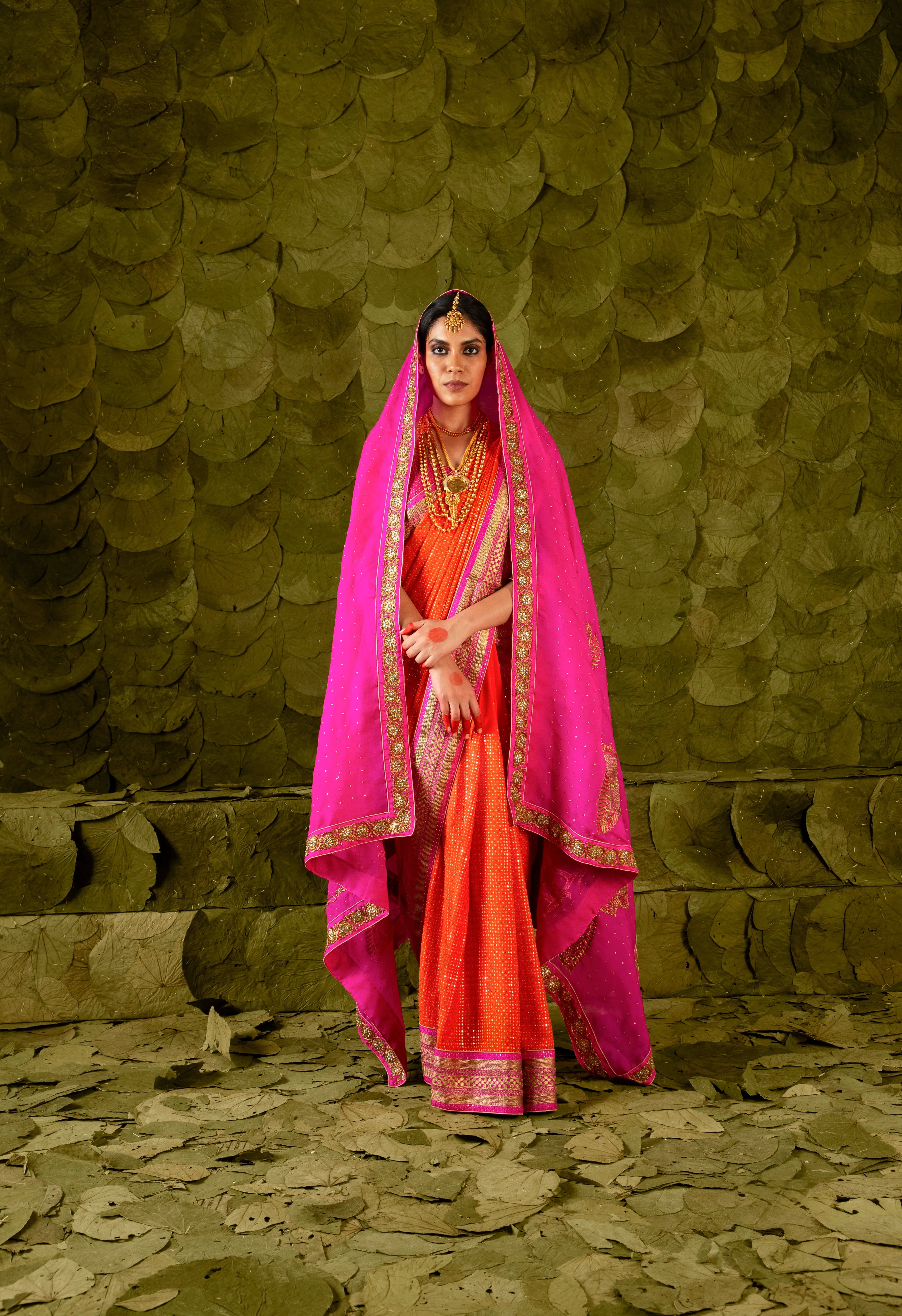 Heṇṇu (ಹೆಣ್ಣು) Dupatta in Shocking Pink