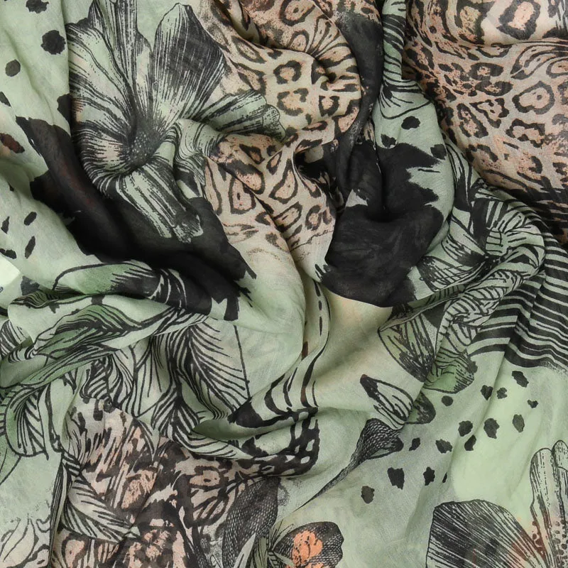 LeoTT Flower Scarf